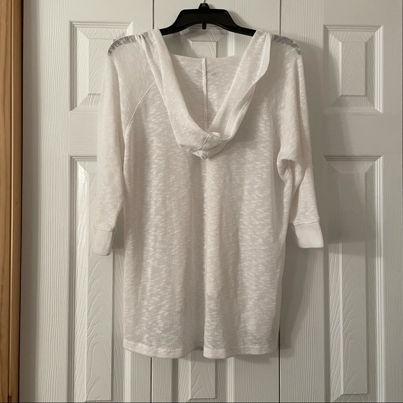 Hollister 3/4 Length T-Shit with Hood - Picture 2 of 3